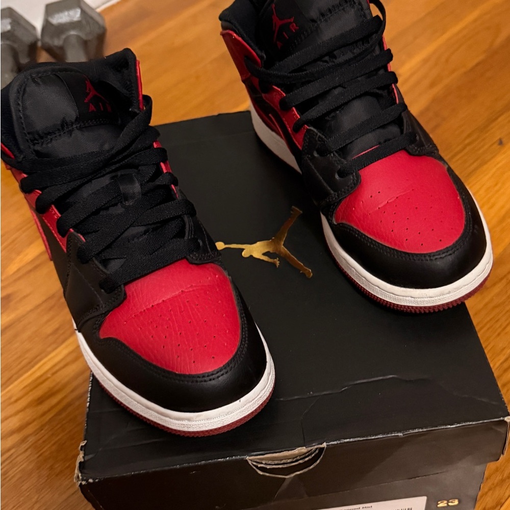 Jordan 1 Black and Red High-Top